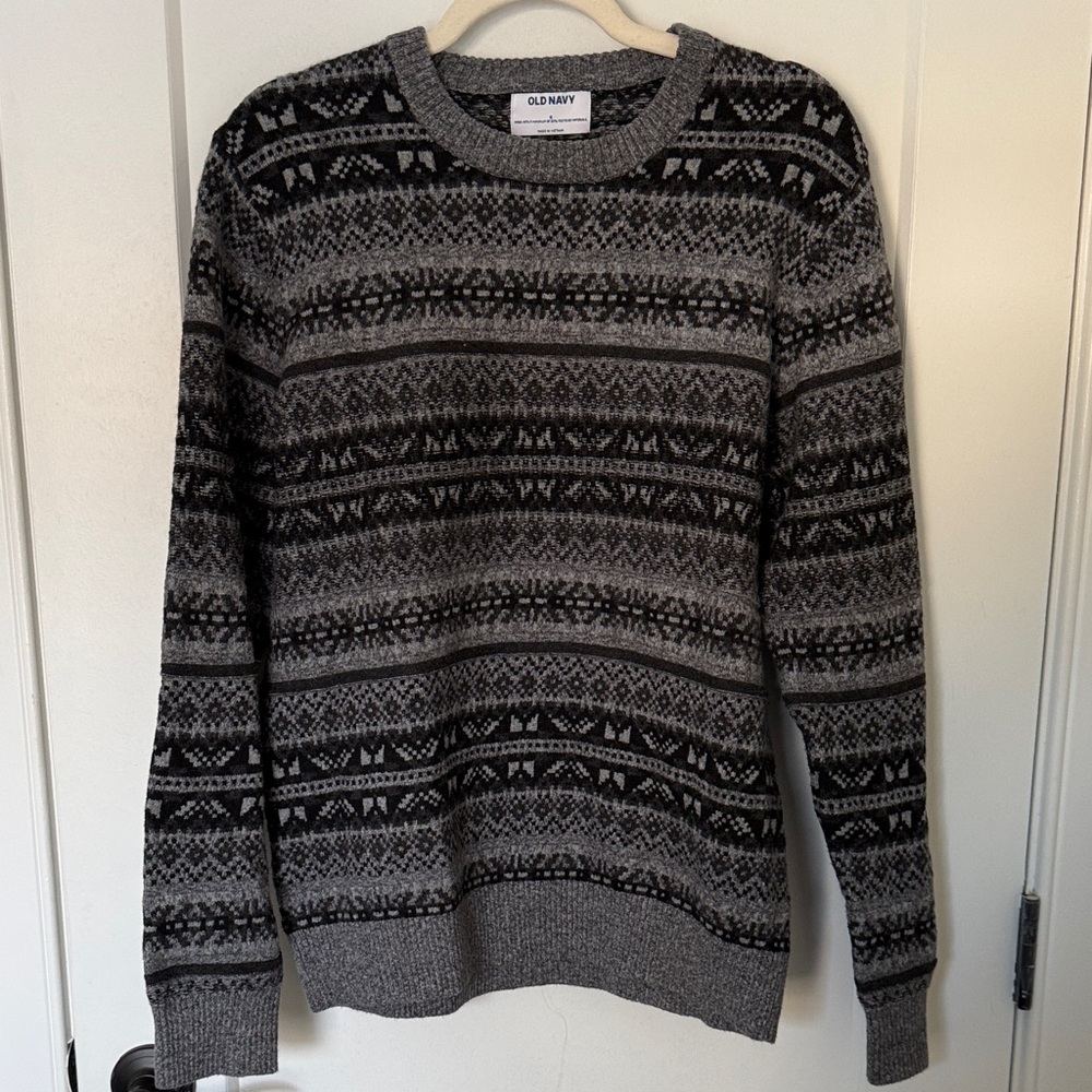 Old Navy Black and Gray Men's Crewneck Sweater